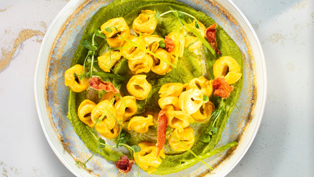 Tortellini z szafranem/ groszkowe puree